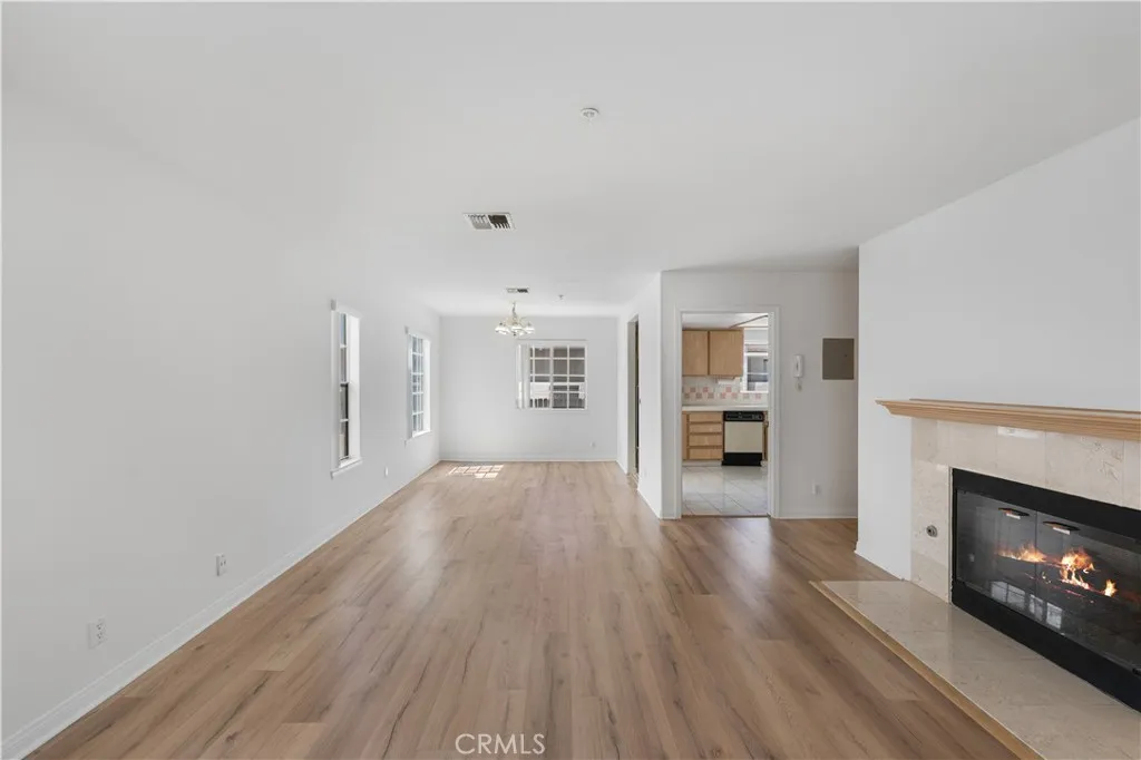 gallery-image 3