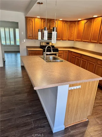 21752 Lake Vista Drive, Lake Forest, California 92630