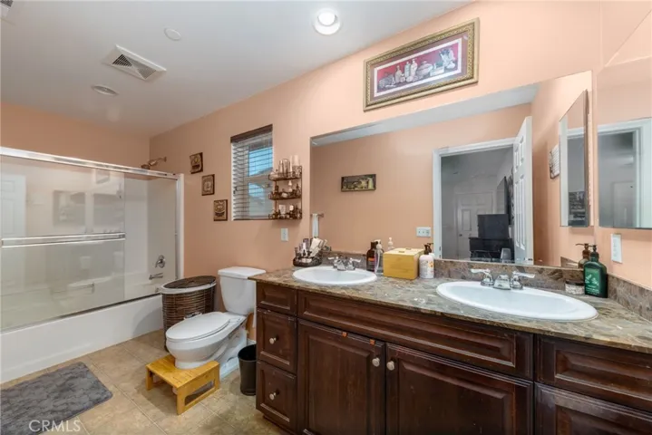 5534 Hartness Court, Fontana, California 92336
