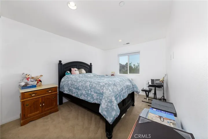 5534 Hartness Court, Fontana, California 92336