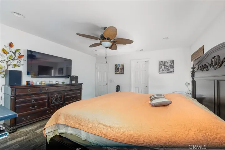 5534 Hartness Court, Fontana, California 92336