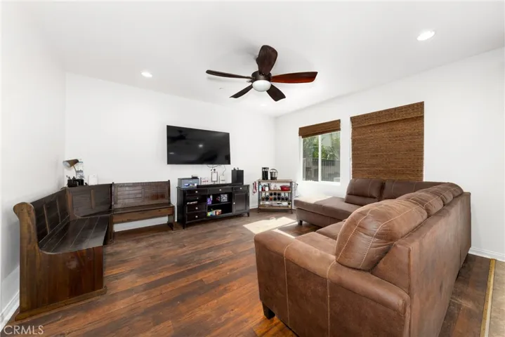 5534 Hartness Court, Fontana, California 92336