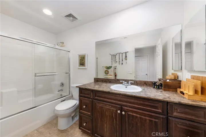 5534 Hartness Court, Fontana, California 92336