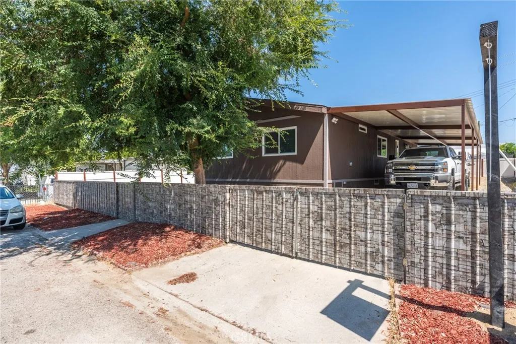 45270 Cash Street, Hemet, California 92544 home-pic-1
