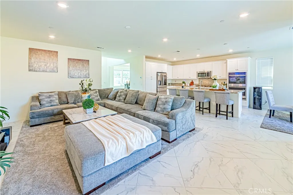 4040 S Bowery Place, Ontario, California 91761 home-pic-12