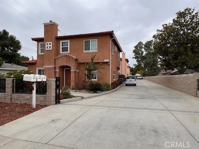 1363 Buena Vista Avenue, Pomona, California 91766, ,Residential Income,For Sale,Buena Vista,CV25163927