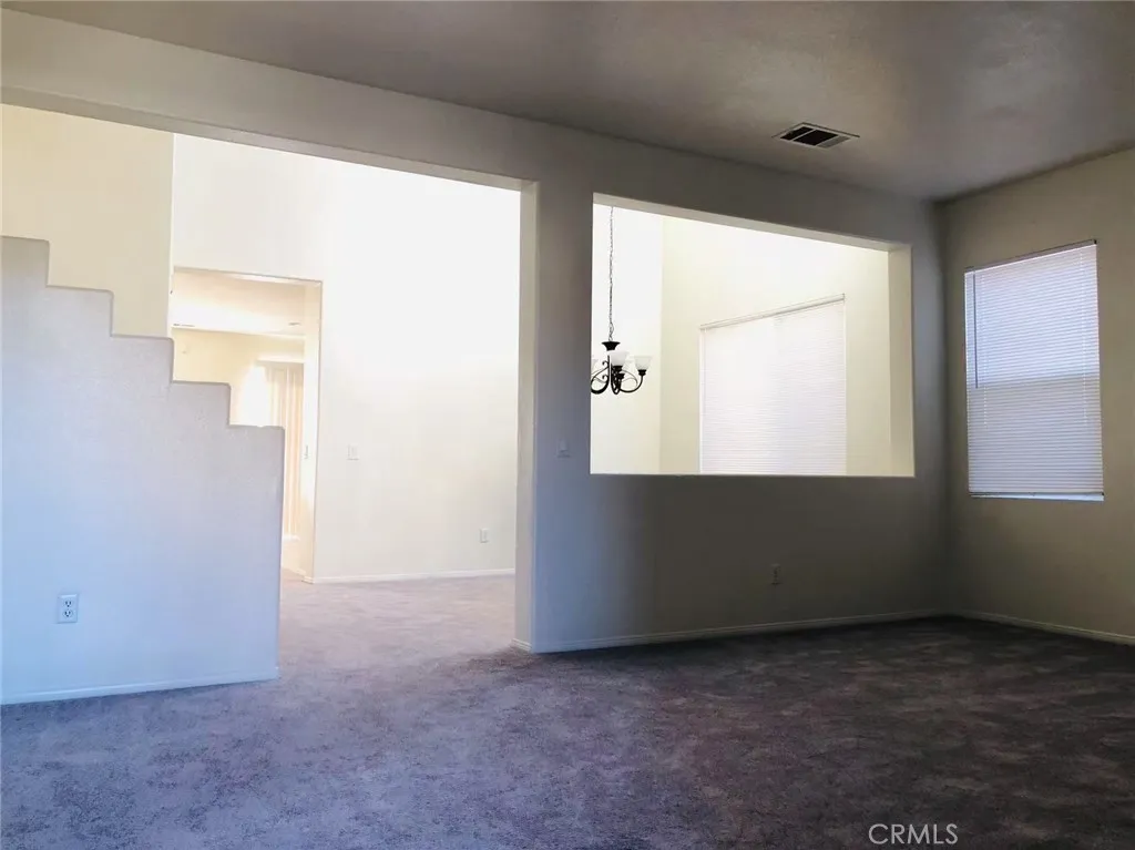 gallery-image 3