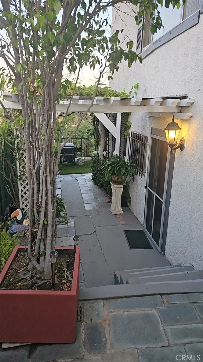 3414 Amethyst Street, Los Angeles, California 90032 home-pic-16