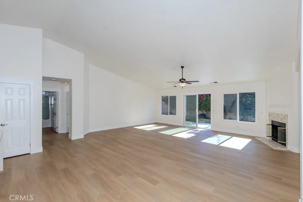 80675 Independence Avenue, Indio, California 92201 home-pic-21