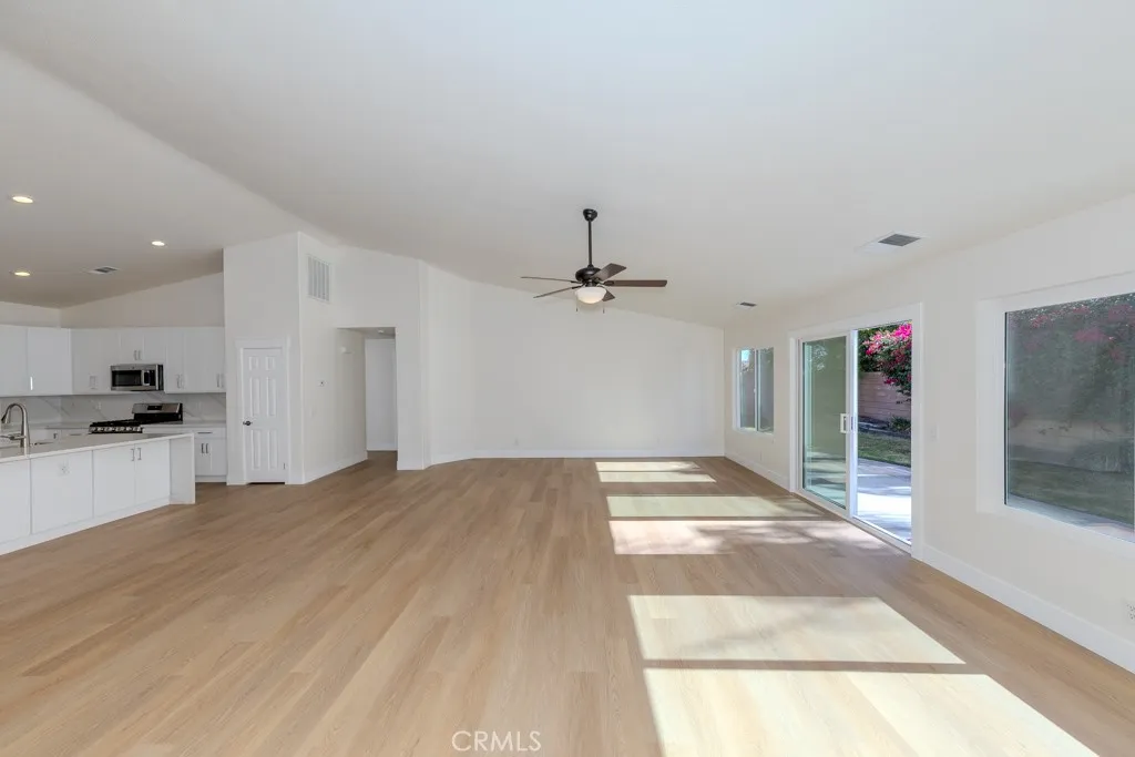 80675 Independence Avenue, Indio, California 92201 home-pic-20