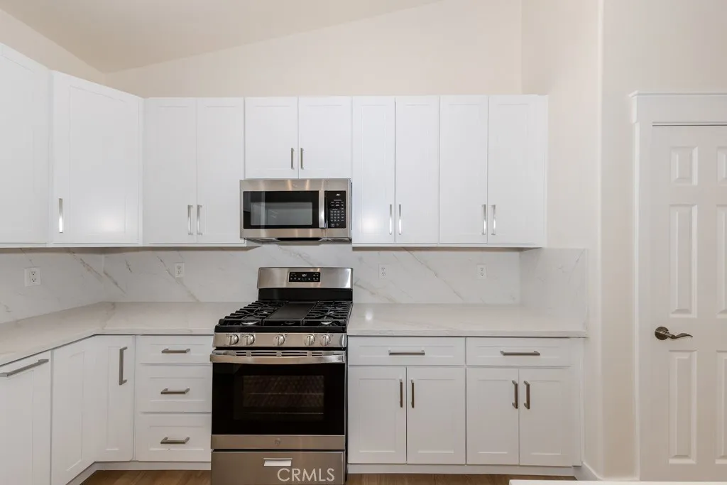 80675 Independence Avenue, Indio, California 92201 home-pic-11