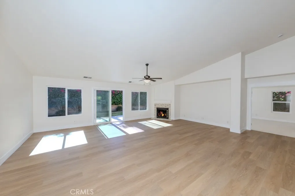 80675 Independence Avenue, Indio, California 92201 home-pic-24