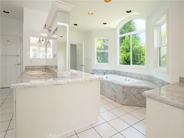3 Via La Rocca, Rancho Palos Verdes, California 90275