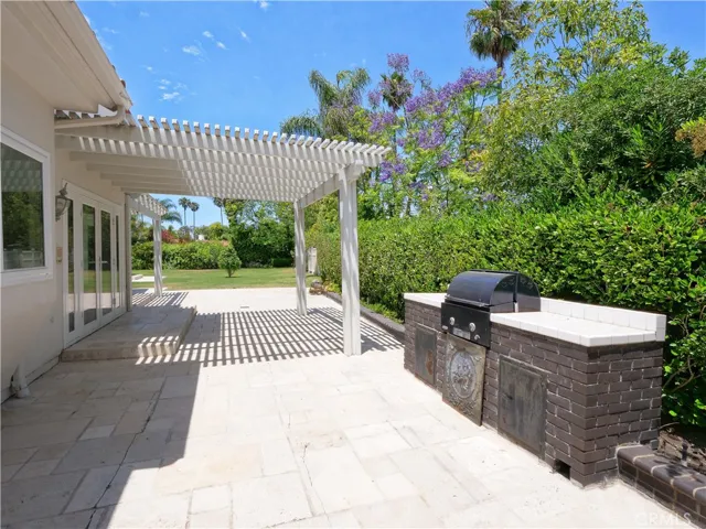 3 Via La Rocca, Rancho Palos Verdes, California 90275