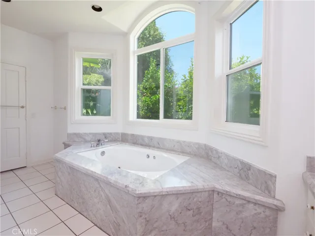 3 Via La Rocca, Rancho Palos Verdes, California 90275