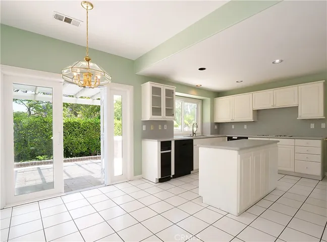 3 Via La Rocca, Rancho Palos Verdes, California 90275