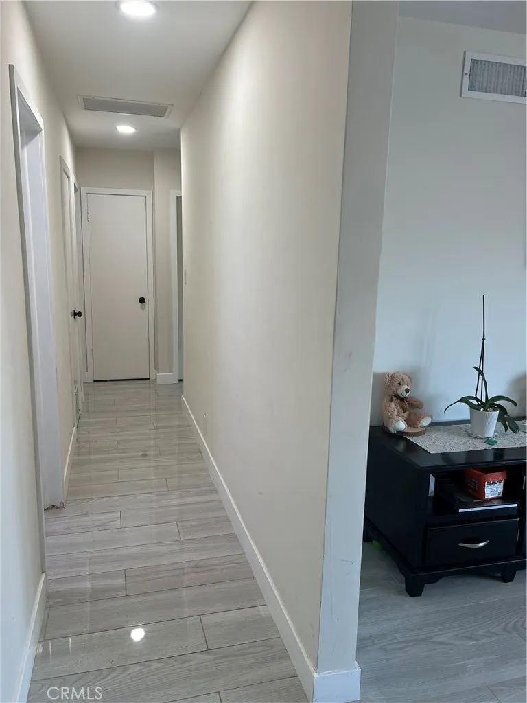 1710 Garretson Avenue, Corona, California 92879 home-pic-26