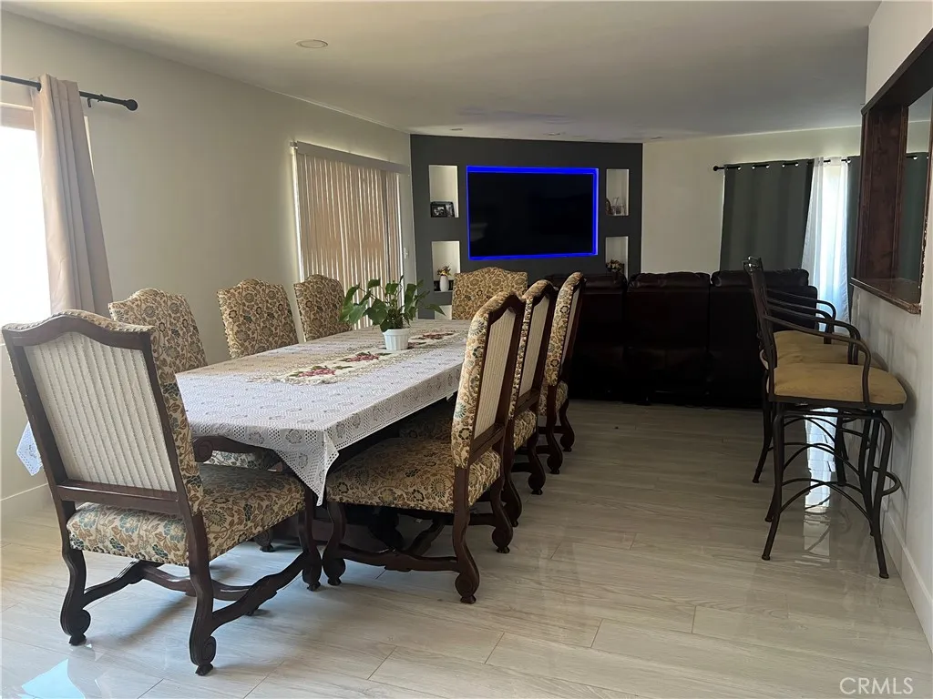 1710 Garretson Avenue, Corona, California 92879 home-pic-11