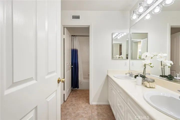 19692 Dorado Drive, Lake Forest, California 92679