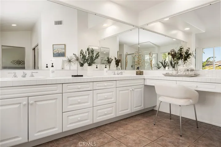 19692 Dorado Drive, Lake Forest, California 92679