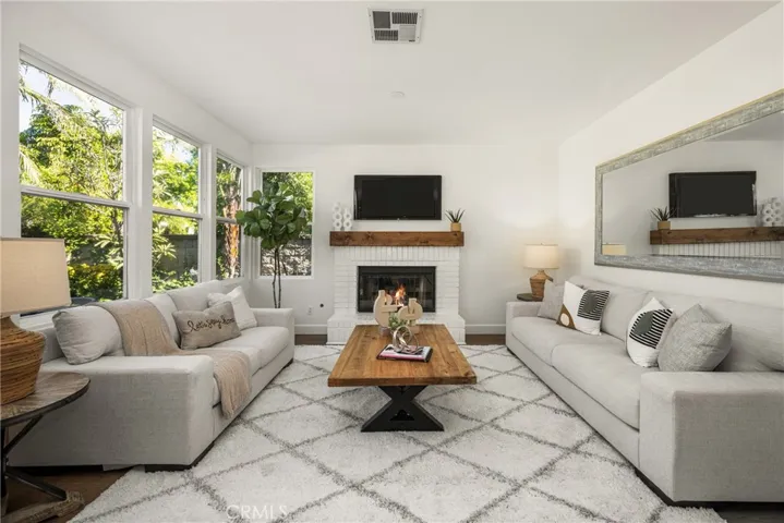 19692 Dorado Drive, Lake Forest, California 92679
