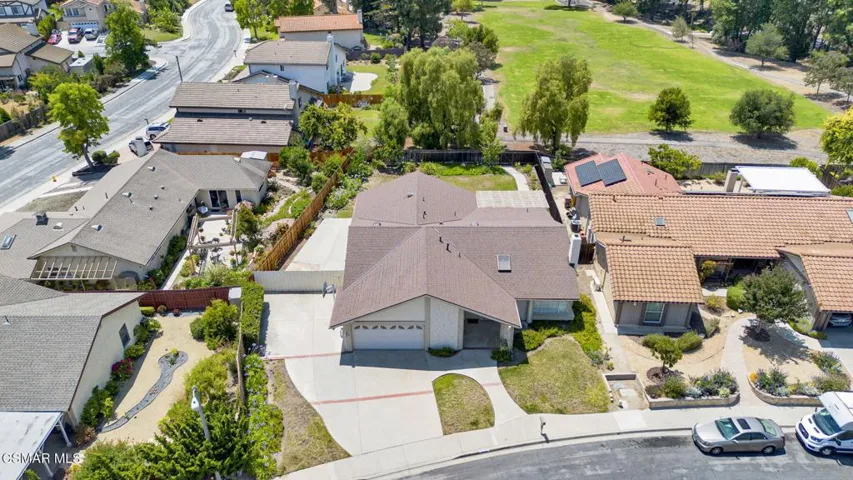 29-web-or-mls-20250720-01-3249SpringMead