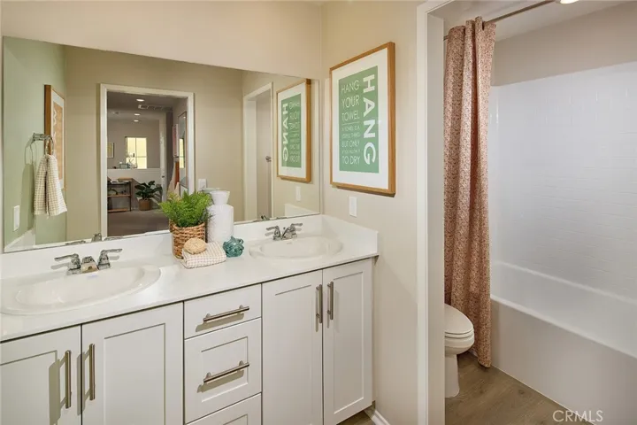 MODEL HOME