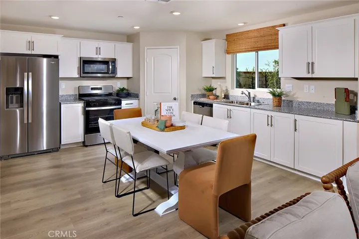 MODEL HOME