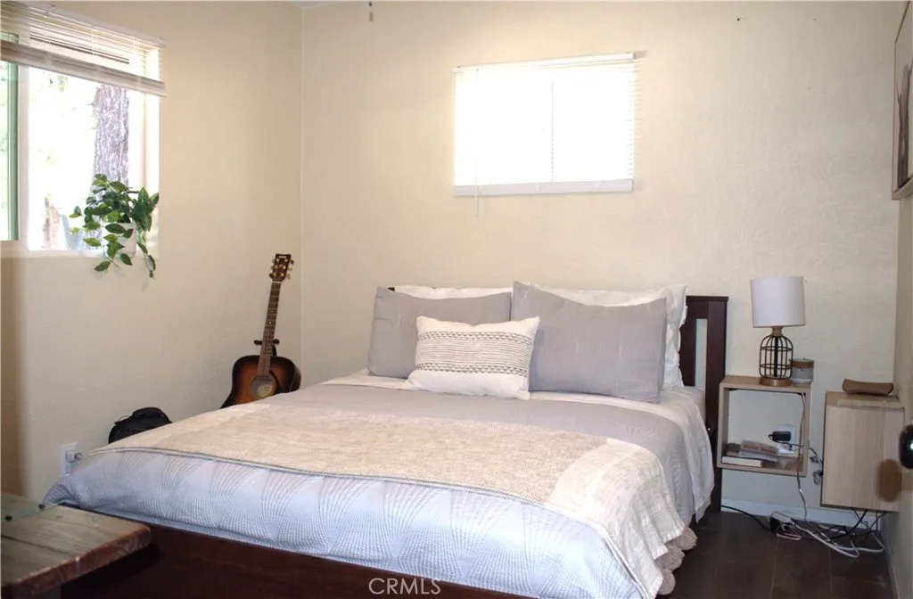 437 Chickadee Drive, Big Bear Lake, California 92315 home-pic-17