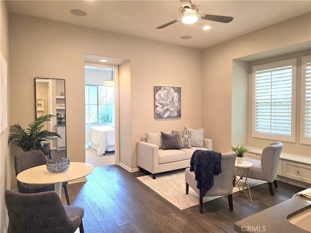 101 Newall, Irvine, California 92618 home-pic-10