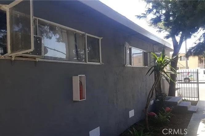 8014 S Western Avenue, Los Angeles, California 90047 home-pic-5