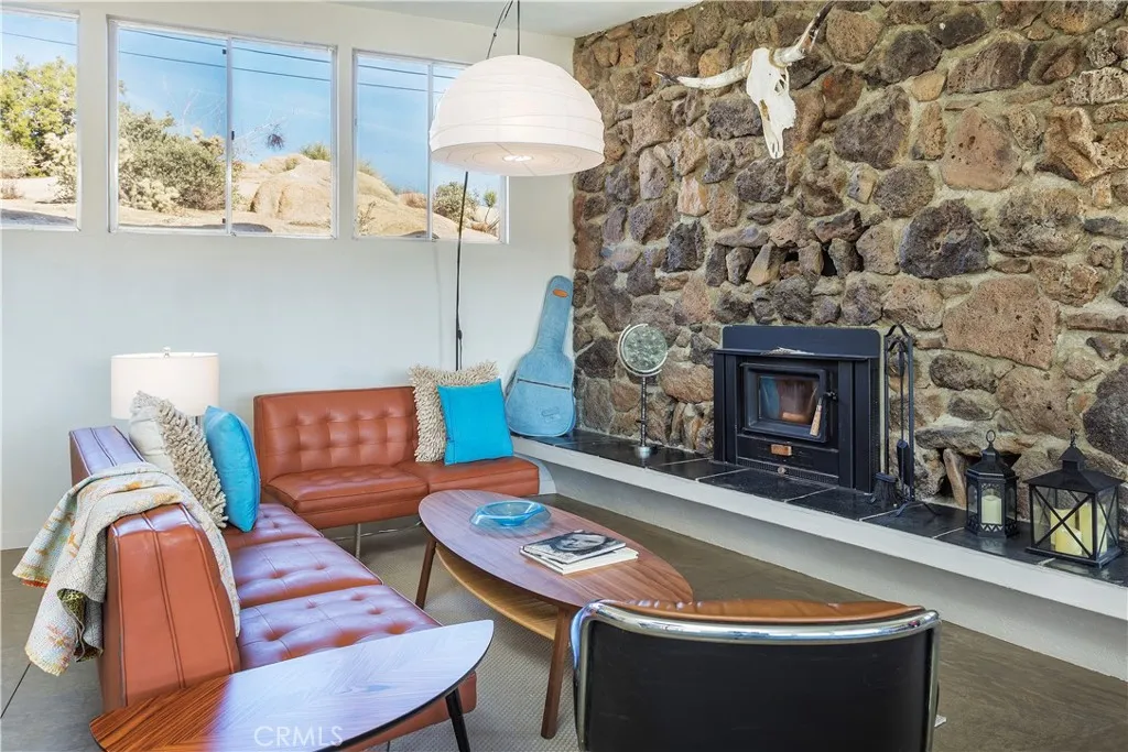 57249 Farrelo Road, Yucca Valley, California 92284 home-pic-5