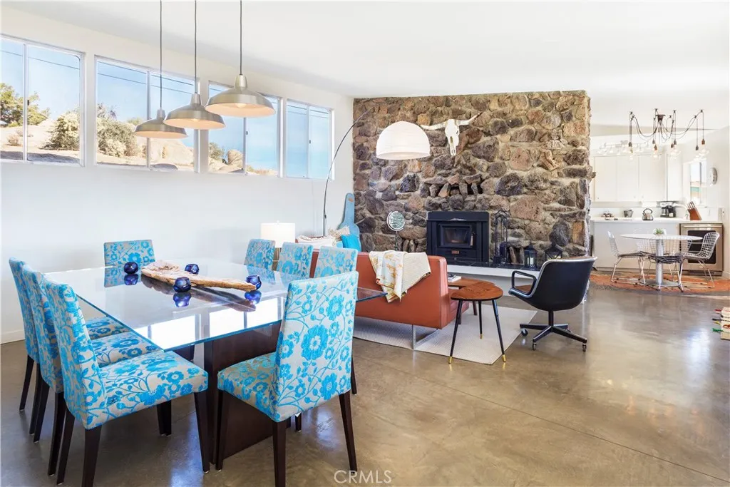 57249 Farrelo Road, Yucca Valley, California 92284 home-pic-15