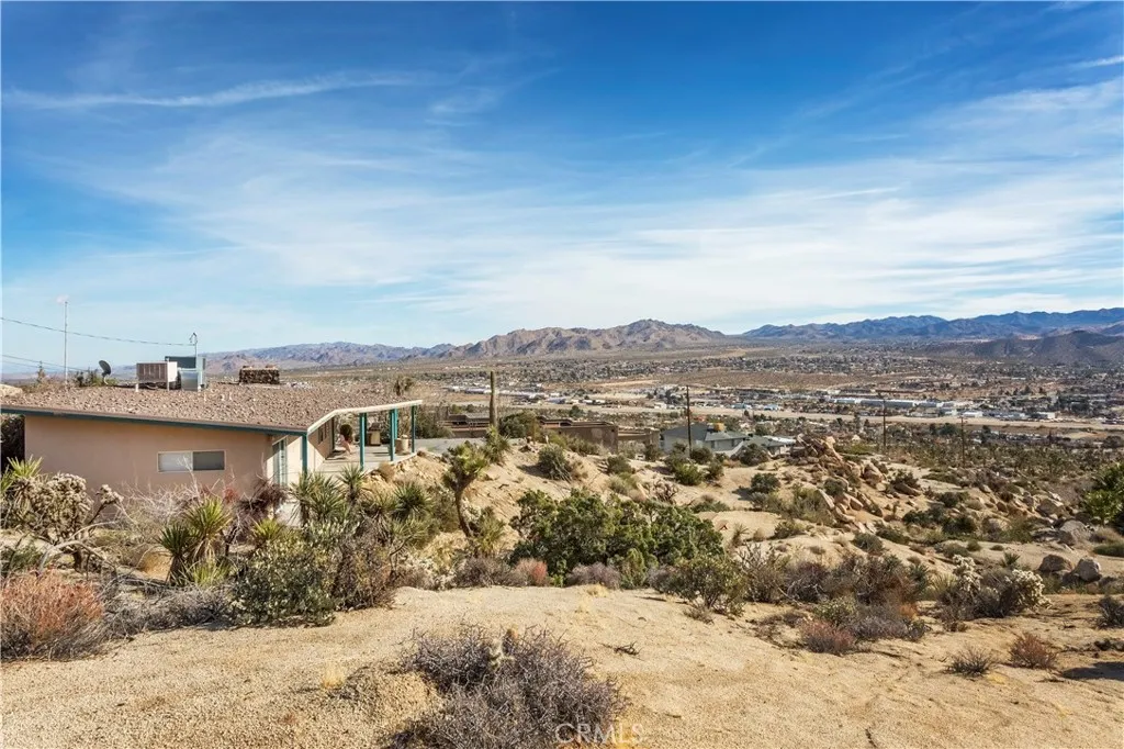57249 Farrelo Road, Yucca Valley, California 92284 home-pic-47