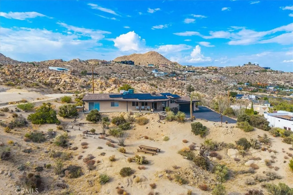 57249 Farrelo Road, Yucca Valley, California 92284 home-pic-33