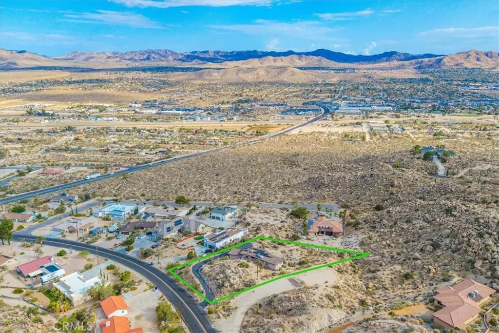 57249 Farrelo Road, Yucca Valley, California 92284 home-pic-30