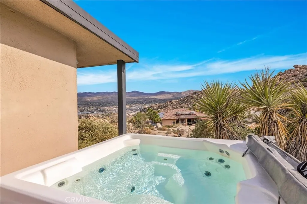 57249 Farrelo Road, Yucca Valley, California 92284 home-pic-26