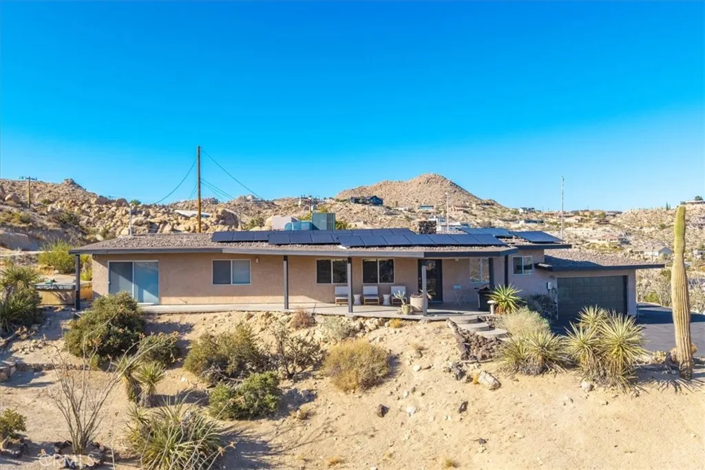 57249 Farrelo Road, Yucca Valley, California 92284 home-pic-1