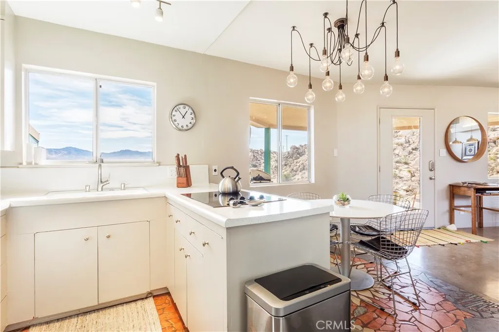57249 Farrelo Road, Yucca Valley, California 92284 home-pic-11