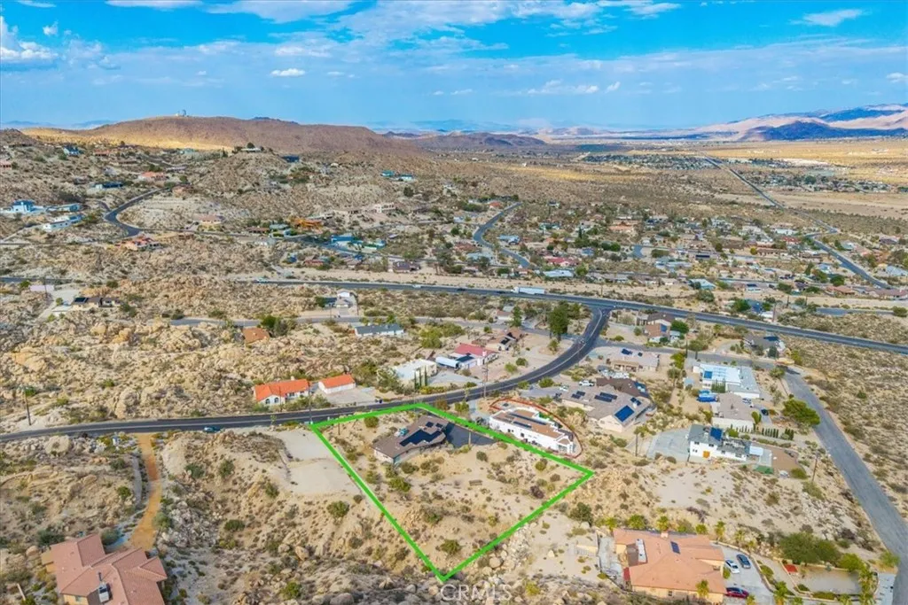 57249 Farrelo Road, Yucca Valley, California 92284 home-pic-31