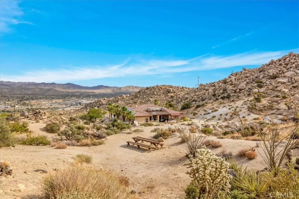 57249 Farrelo Road, Yucca Valley, California 92284 home-pic-35
