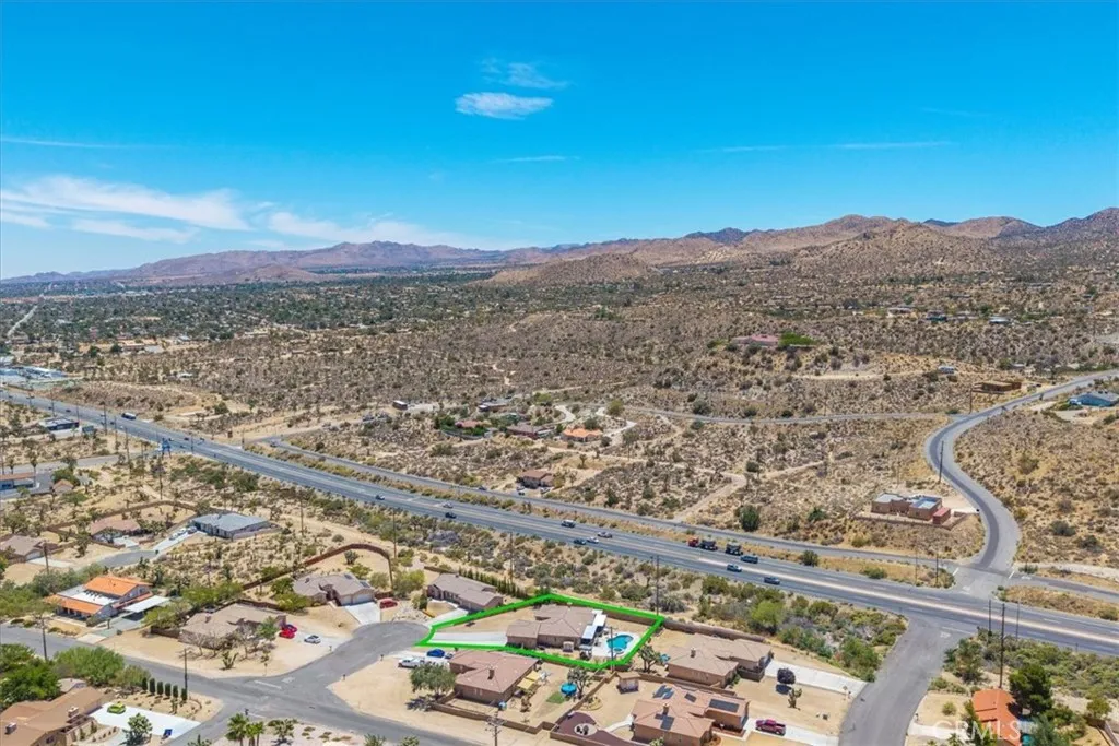 7622 San Remo Trail, Yucca Valley, California 92284 home-pic-49