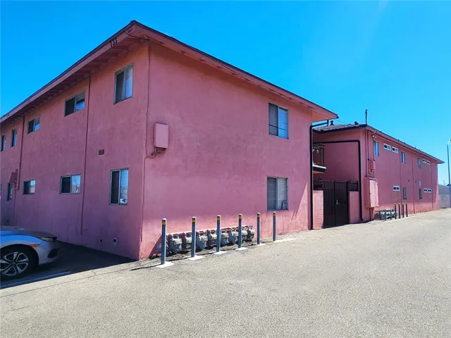 733 N C Street, Lompoc, California 93436