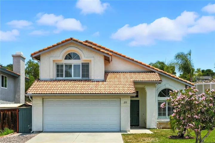 251 Royal Glen Drive, Fallbrook, California 92028