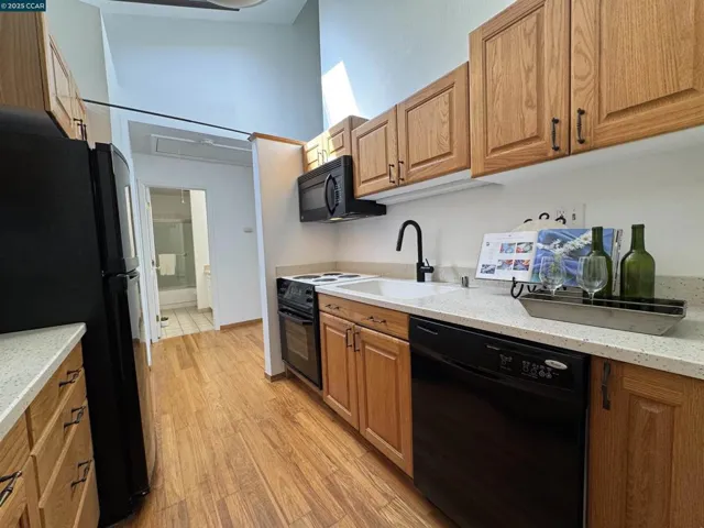 2075 Ascot Dr, Moraga, California 94556
