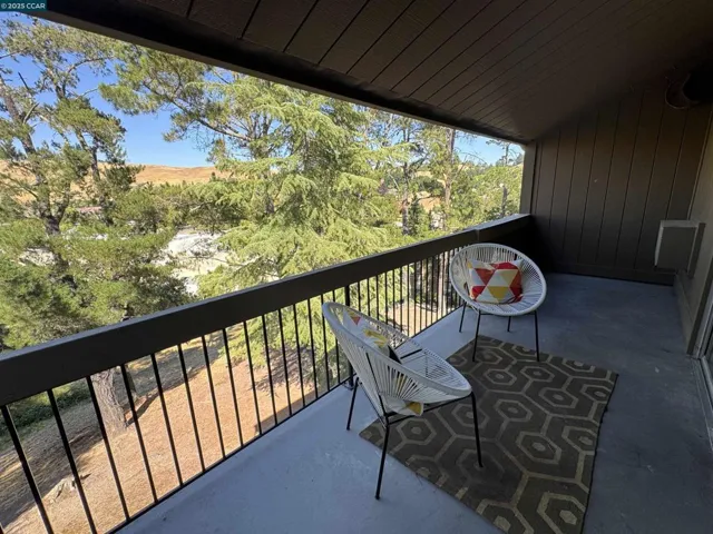 2075 Ascot Dr, Moraga, California 94556