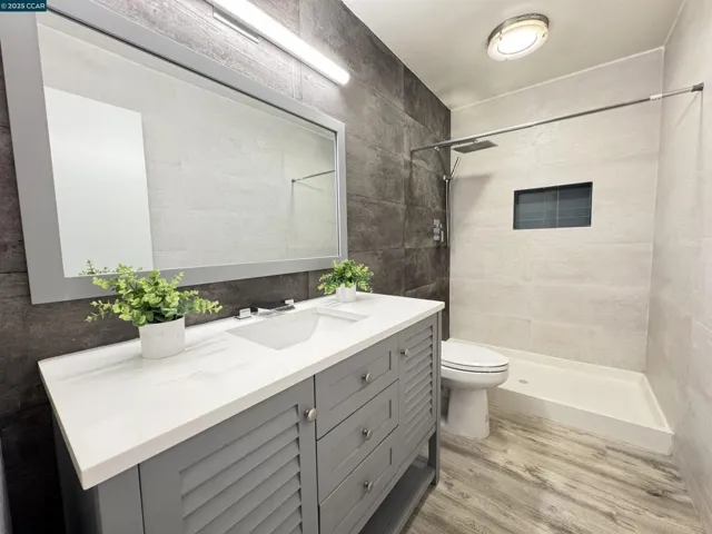 2075 Ascot Dr, Moraga, California 94556