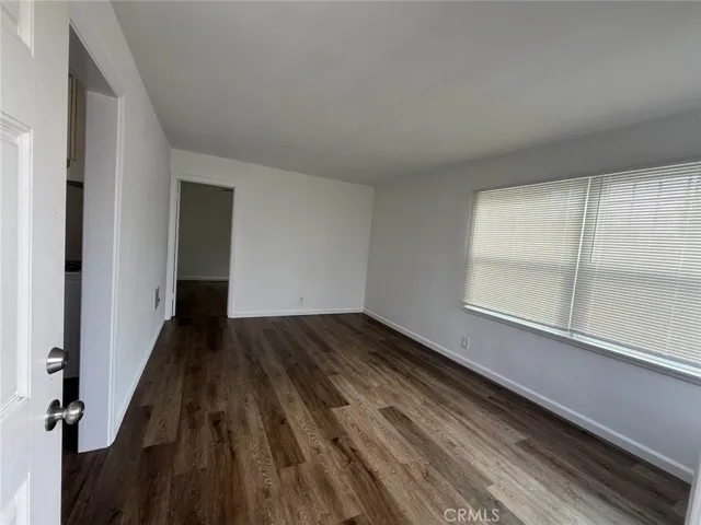 1727 Pine Avenue, Long Beach, California 90813