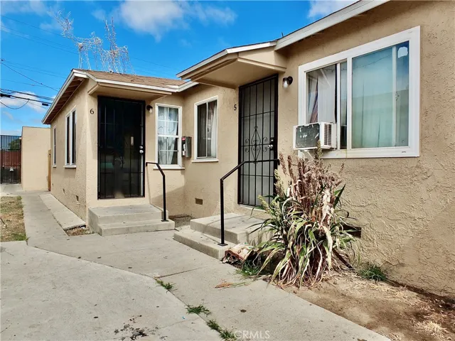 1727 Pine Avenue, Long Beach, California 90813