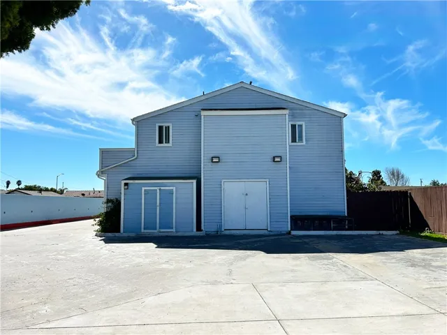 435 E Newlove Drive, Santa Maria, California 93454